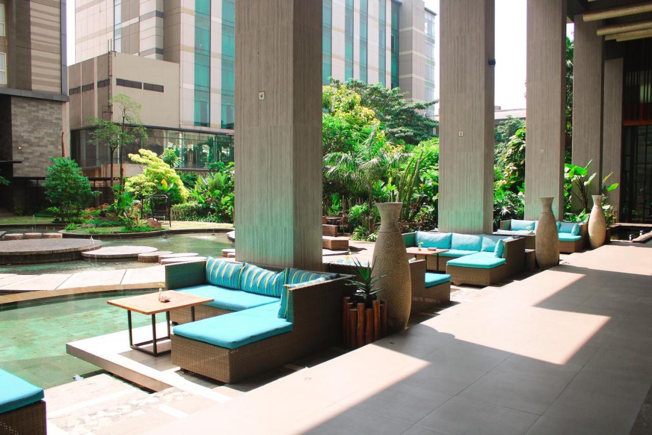 Graha Makara Suite Hotel & Residence Чикаранг Экстерьер фото